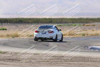 media/Oct-04-2025-OnGrid (Sat) [[44bd565ffa]]/Green Group/Grapevine/